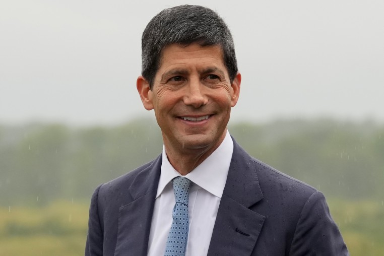 Kevin Warsh.