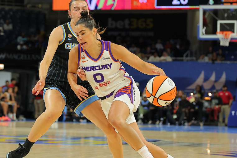 Watch the best highlights from Kelsey Plum's debut with the Phoenix Mercury. Plum scored 20 in 20 minutes and Kahleah Copper led with 31 in the Mercury's 106-101 win over the Sky.