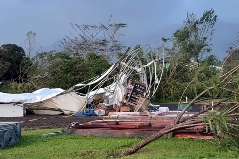 Image: Destruction to roads and homes in Kauai