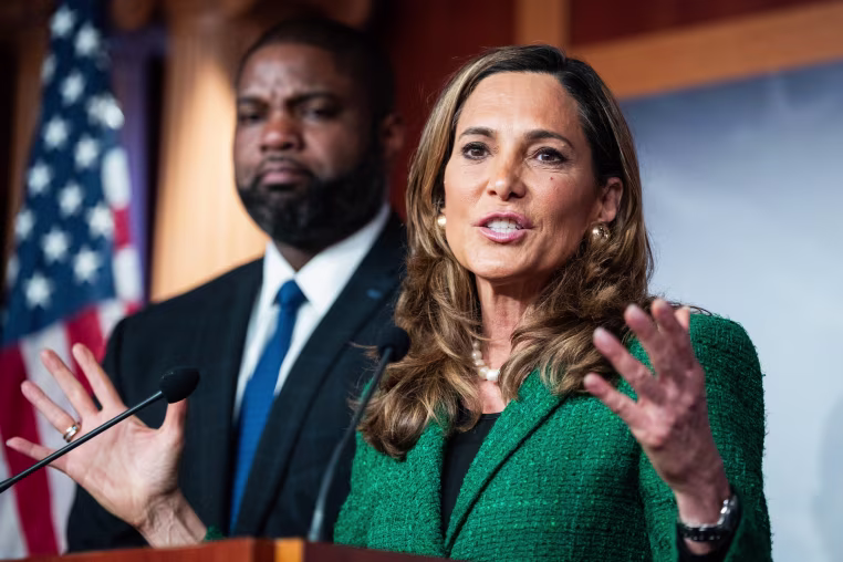 Reps. María Elvira Salazar