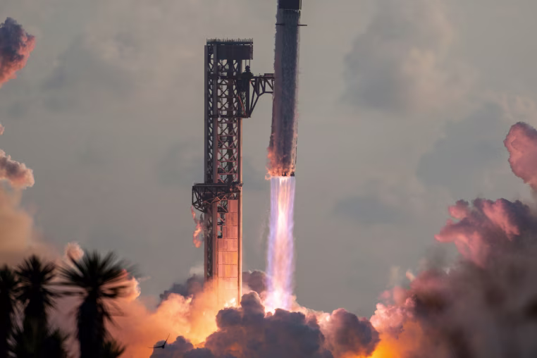 SpaceX Launches First Orbital Starship Test Flight