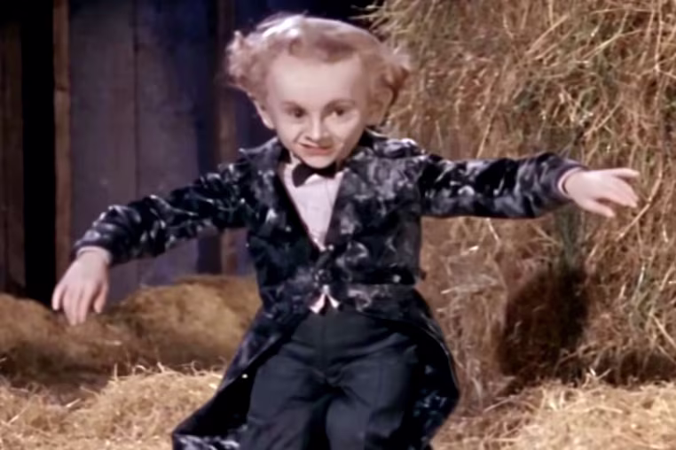 An AI-generated meme video of a rumpelstiltskin-character dancing.