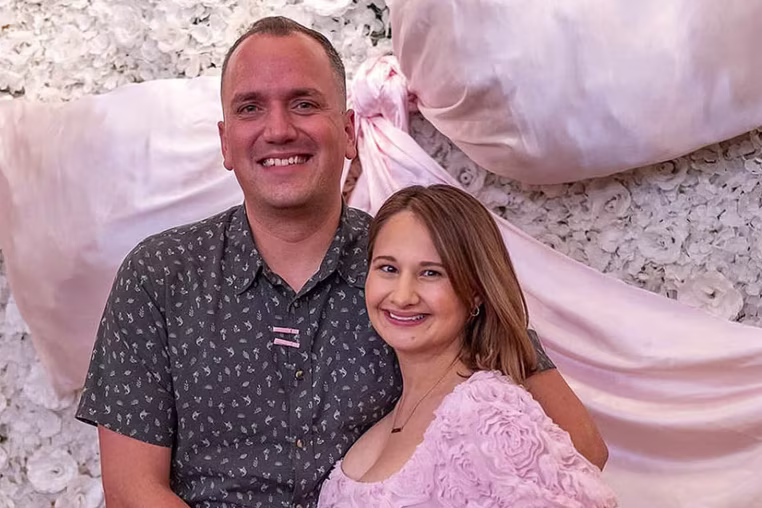 Ken Urker and Gypsy-Rose Blanchard. 