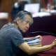 El encarcelado expresidente peruano Alberto Fujimori durante su juicio en una base policial en las afueras de Lima, Perú, 23 de abril de 2014.