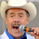 Pedro Rivera canta en NY.