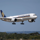 Un vuelo de Singapore Airlines despegando desde el aeropuerto Toulouse Blagnac, en Toulouse, el 27 de julio de 2023.