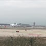 Aeropuerto El Prat en Barcelona, España, donde un avión hizo un aterrizaje de emergencia este miércoles.