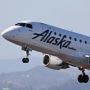 Image: Alaska and Hawaiian Airlines planes takeoff at the same time 