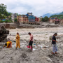 People search for remains.