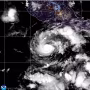 Esta imagen satelital proporcionada por la Administración Nacional Oceánica y Atmosférica y tomada el 15 de octubre de 2026, muestra al huracán Trudy en el Pacífico. 