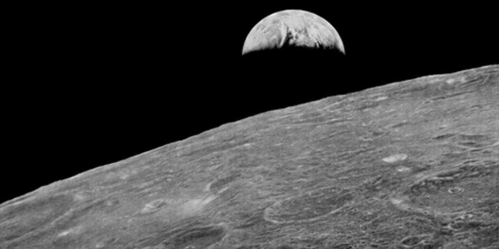 090331-lunarOrbiter-hLrage.jpg