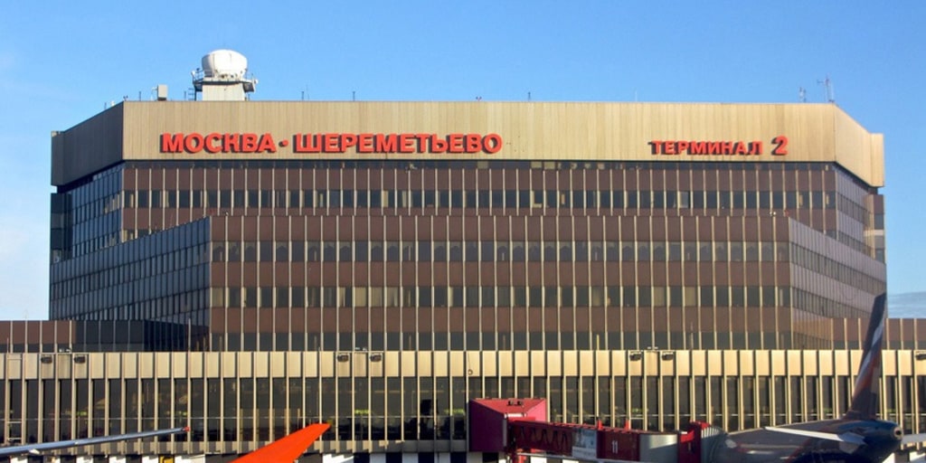 Московский аэродром шереметьево. Аэропорт москва шереметьево. Пожар в шереметьево. Самолёт аэрофлота в шереметьево. Здание шереметьево 2.