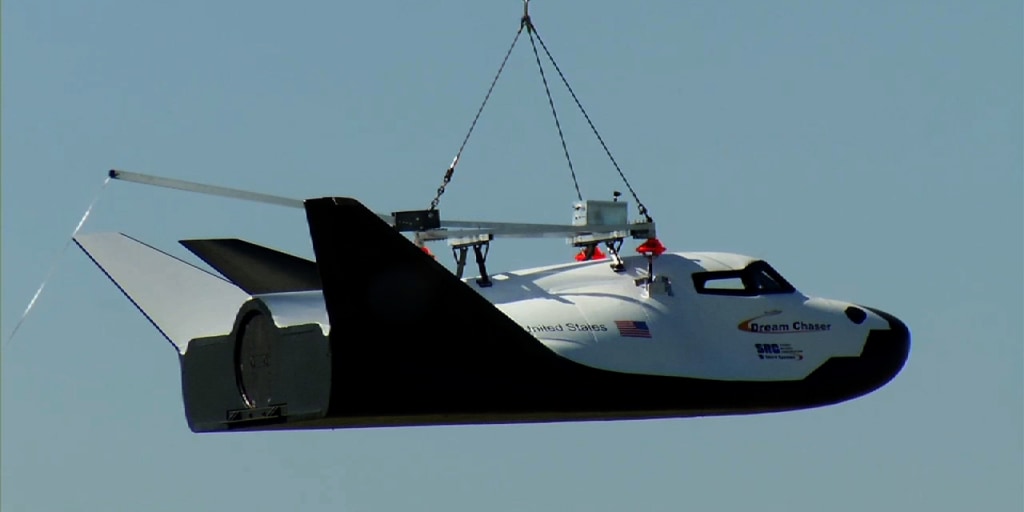 Dream Chaser space plane passes its first flight test