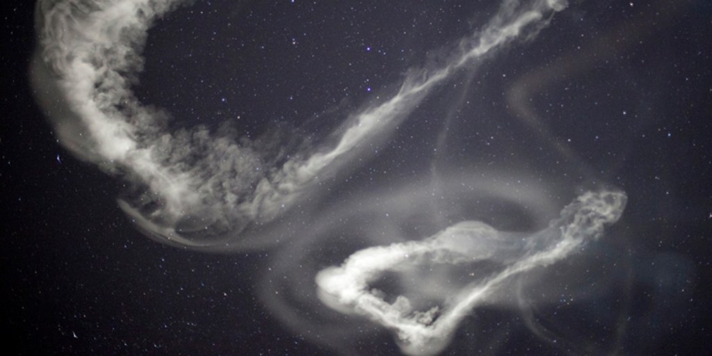 130129-NightPhoto-hmed-