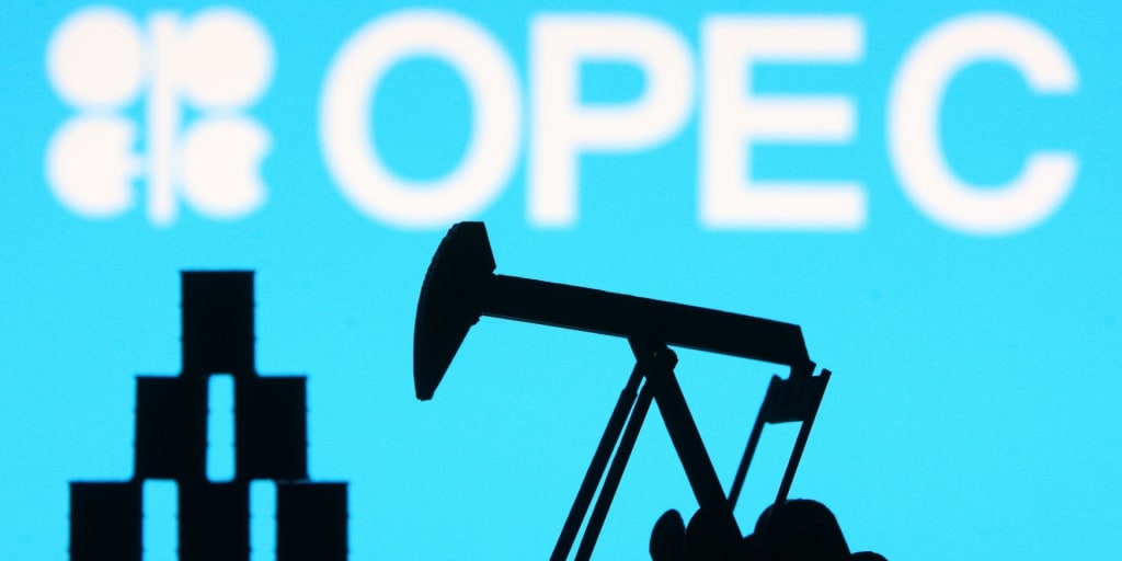 What the OPEC oil cut could mean for the midterm elections - Vimarsana News
