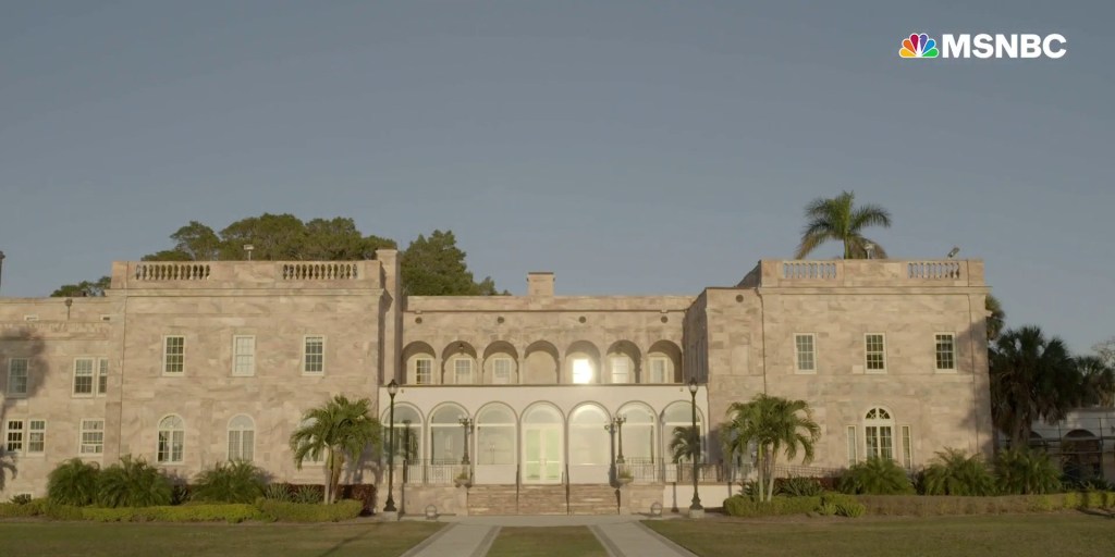 New College students steadfast in defiance of DeSantis buzzwords and politicized agenda - Vimarsana News