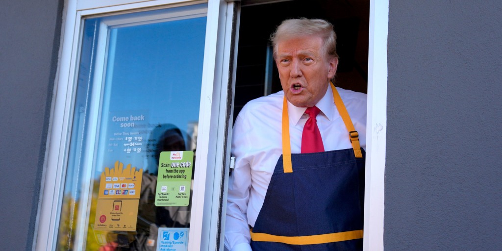 https://media-cldnry.s-nbcnews.com/image/upload/t_nbcnews-fp-1024-512,f_auto,q_auto:best/mpx/2704722219/2024_10/trumpmcdonalds-u3w6fn.jpg