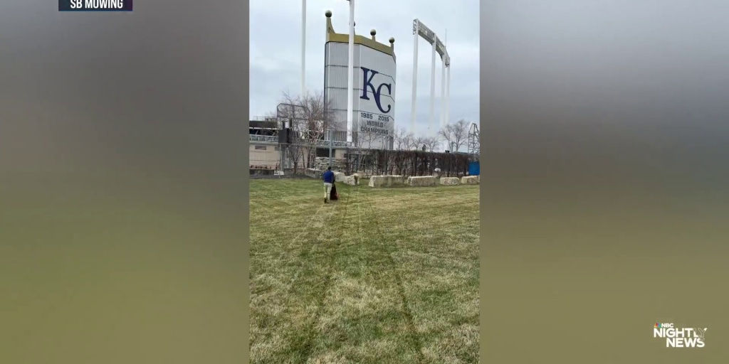 Kansas City Royals surprise popular fan who helps community