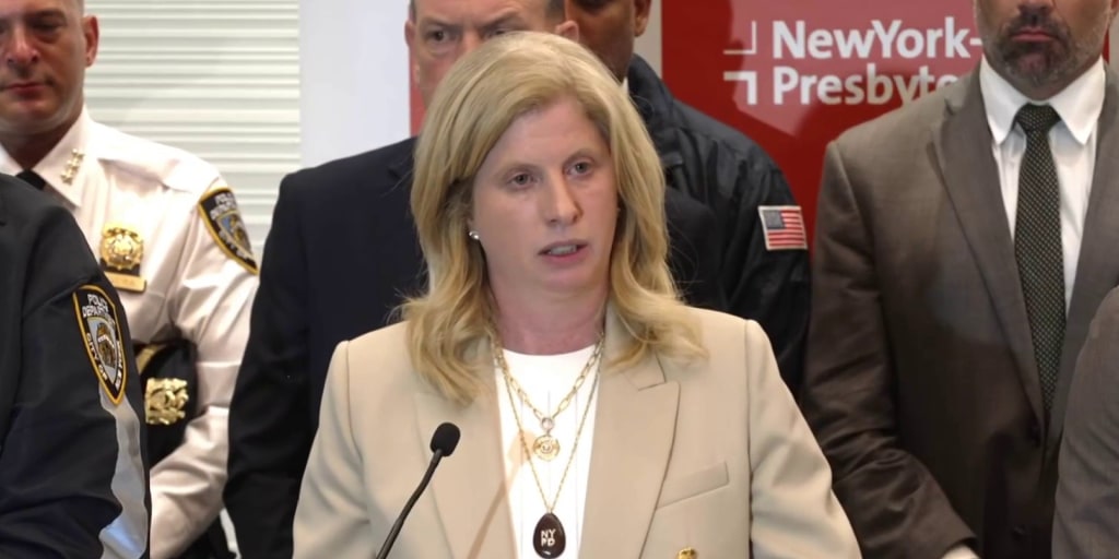 Police commissioner gives timeline of New York city shooting