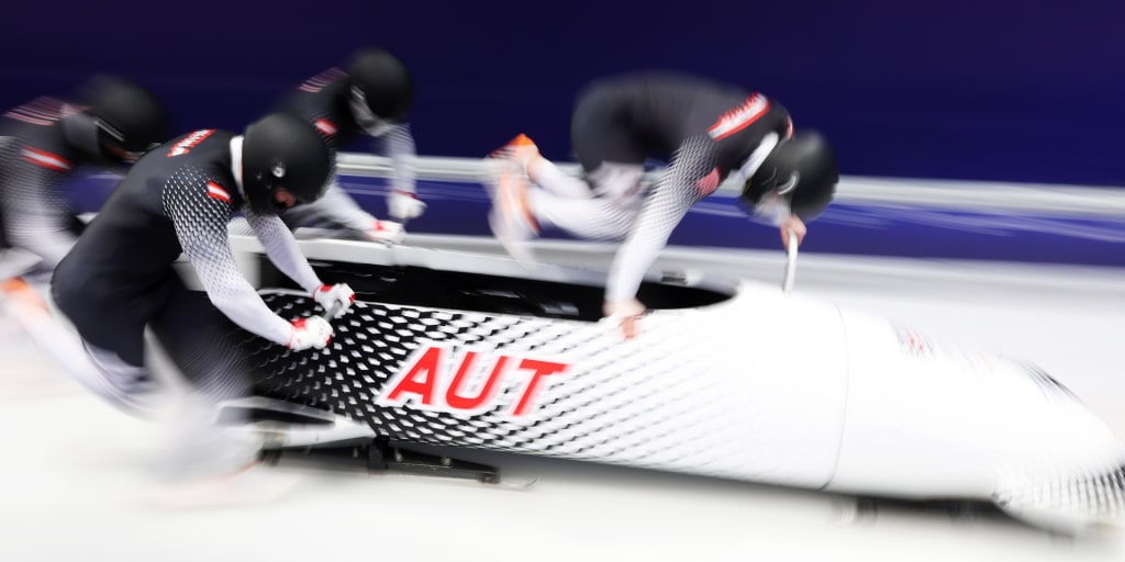 Bobsleigh Crash Compilation