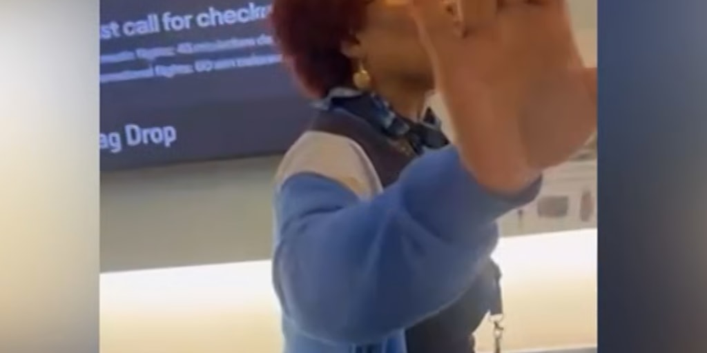 United Airlines worker threatens to call ICE on man during argument
