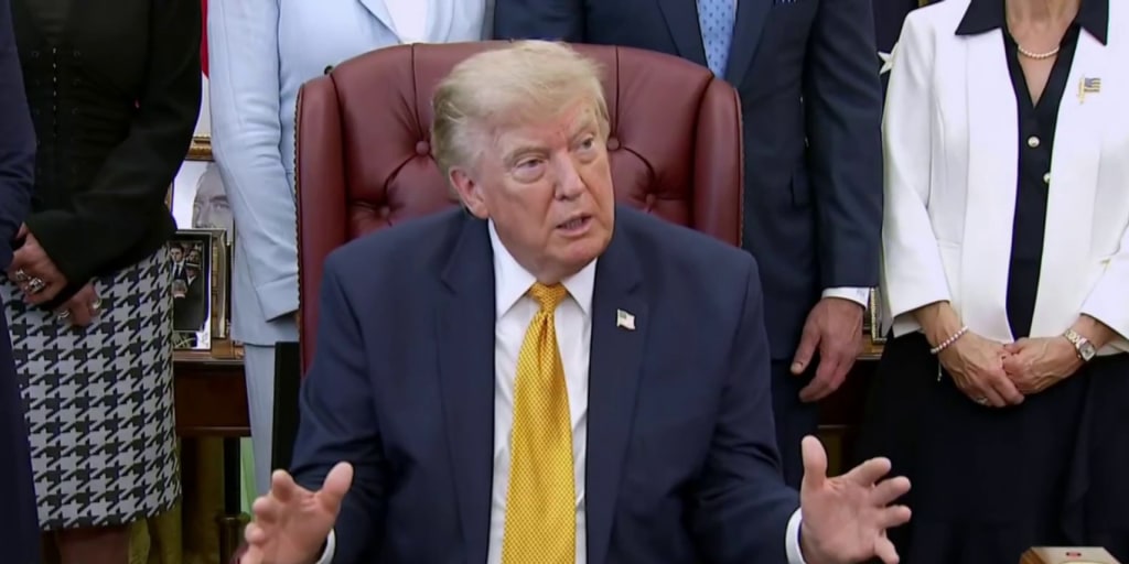 Трамп Иранд АНУ-ын ‘толгойг таслах’ цохилтоос өмнө хэлэлцээр хийх ‘сүүлчийн боломж’ олгож байна