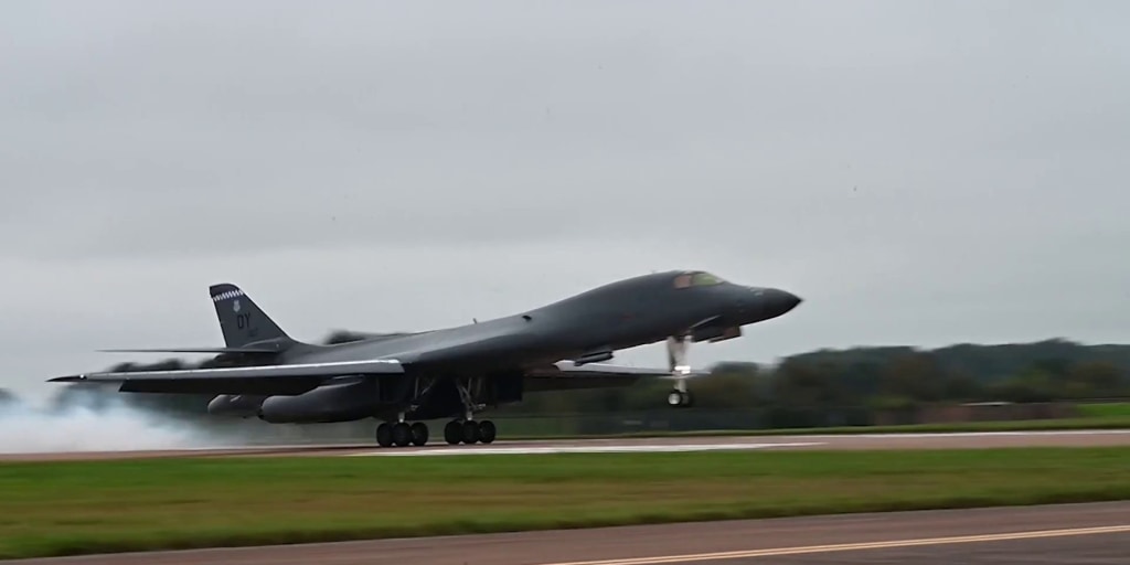 U.S. bombers scrambled out of U.K. airbase after threats
