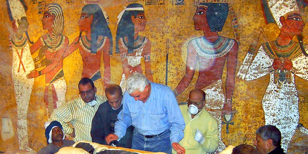 Scans resolve mystery over King Tut's death