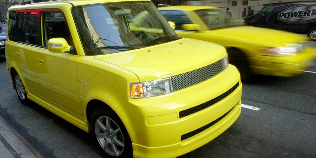 サイオンxb SCION XB YELLOW collectible サイオンxb SCION XB YELLOW
