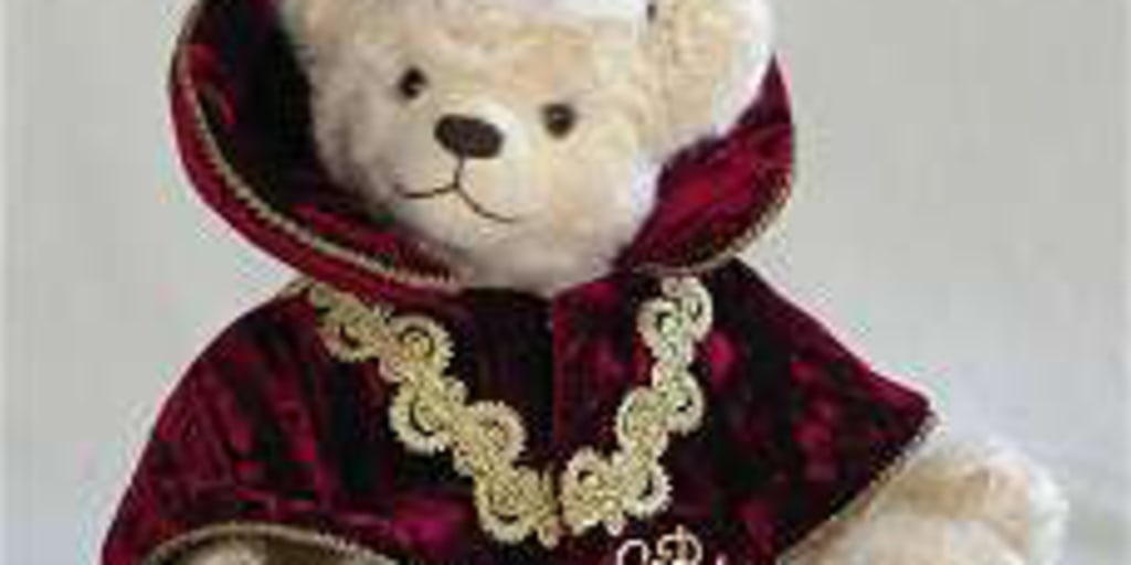 A birthday bear fit for a queen's ransom