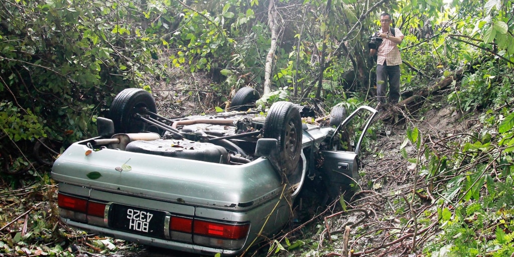 Malaysia Driver S Three Day Crawl For Help After Ravine Plunge