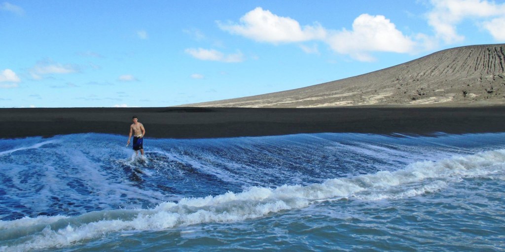 150315-tonga-new-island-mn-