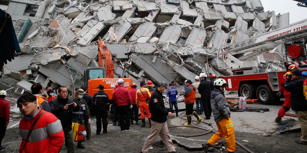 Taiwan Earthquake More Than 150 Missing After Deadly 6 4 Magnitude Temblor