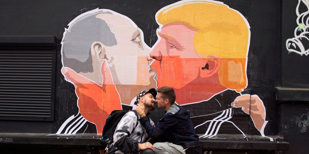 Donald Trump, Vladimir Putin Lock Lips in Lithuanian Street Art