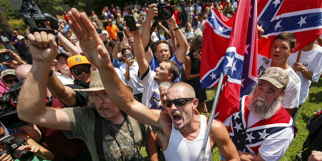 Huge Growth in Anti-Muslim Hate Groups During 2016: SPLC Report