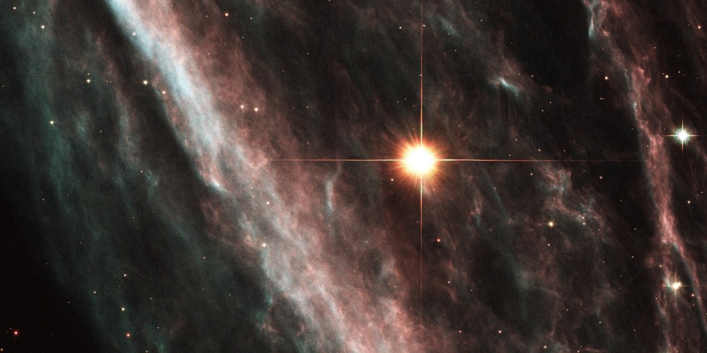 pencil-nebula-1919438_1920-