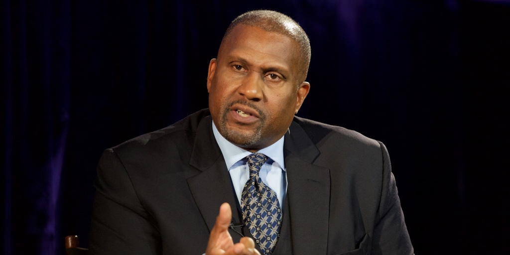 how old is tavis smiley - Ilustrasi 2