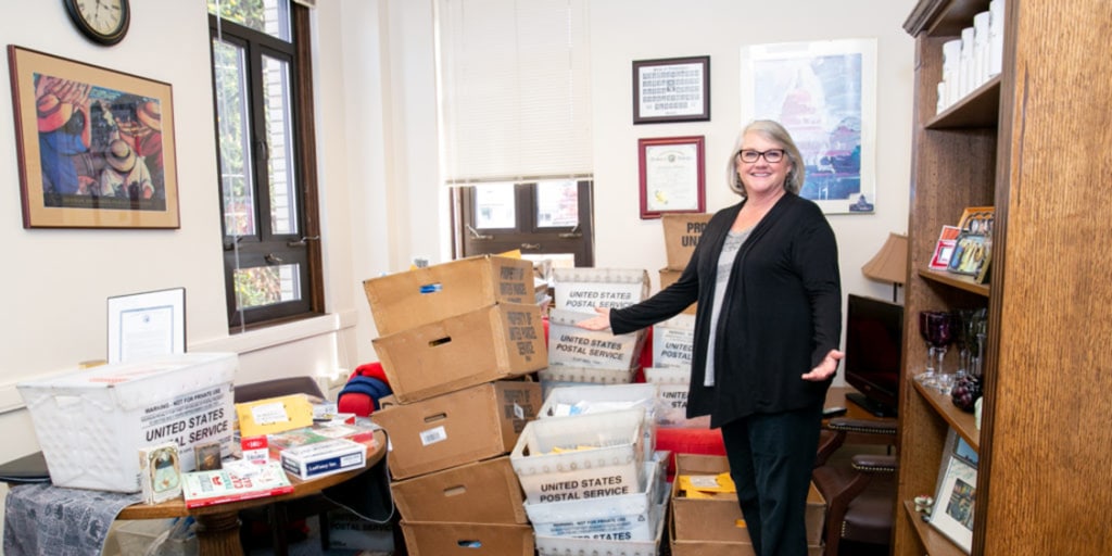 Lawmaker Receives Thousands Of Playing Cards After Saying Nurses Play Cards During Work