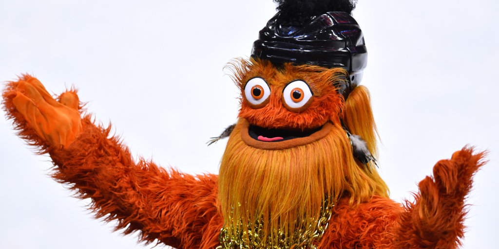 Internet defends 'Gritty' after Philly Flyers mascot is accused of punching  a kid — RT USA News