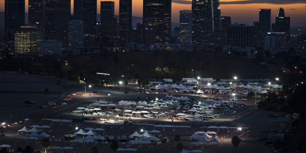 Anti Vaccine Protest Briefly Shuts Down Dodger Stadium Vaccination Site