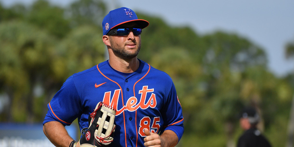 Tim Tebow offered pro baseball contract by Bridgeport Bluefish