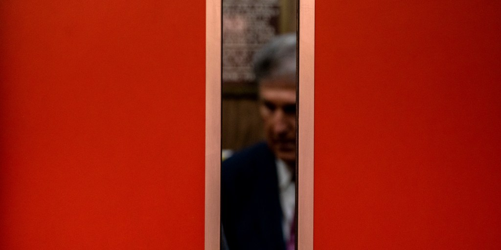 Joe Manchin's paid family leave stance is selfish and misguided - Vimarsana News