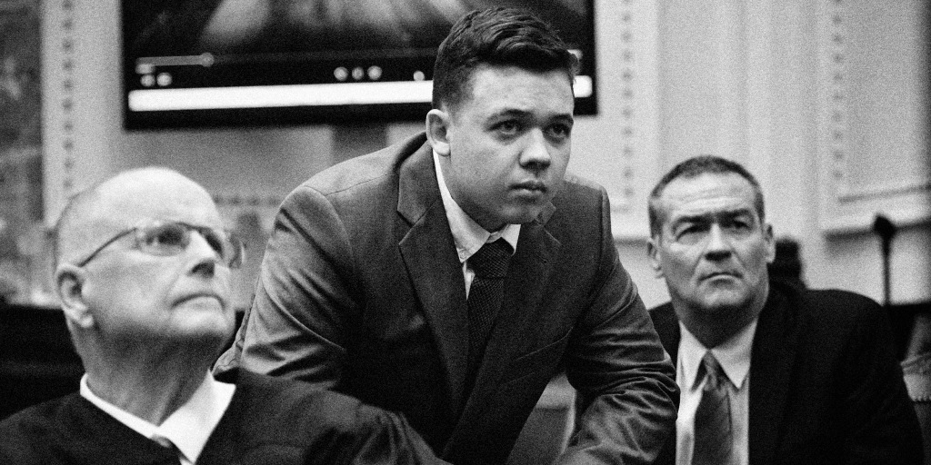 211118-kyle-rittenhouse-judge-bruce-schr