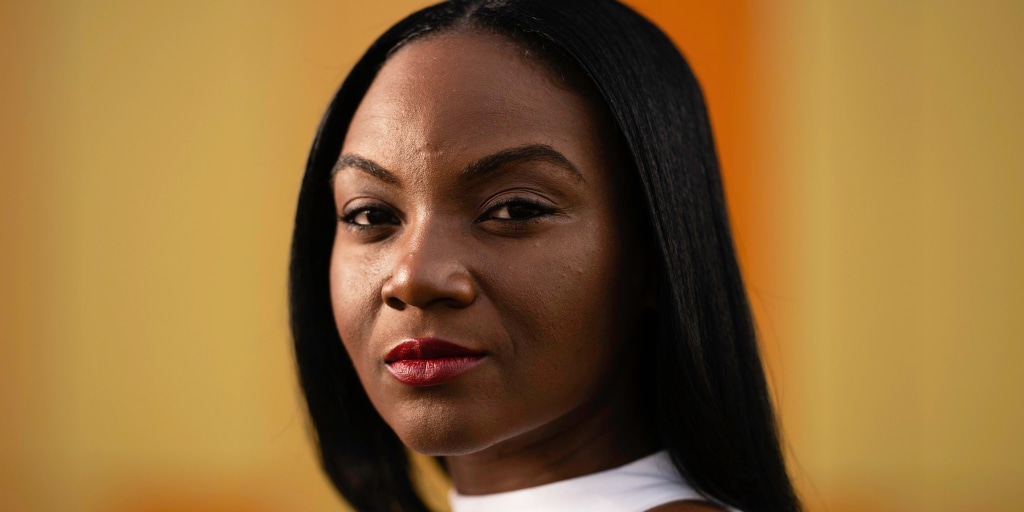 Covid-19 vaccine developer Dr. Kizzmekia S. Corbett is taking on vaccine hesitancy in the Black community - Vimarsana News