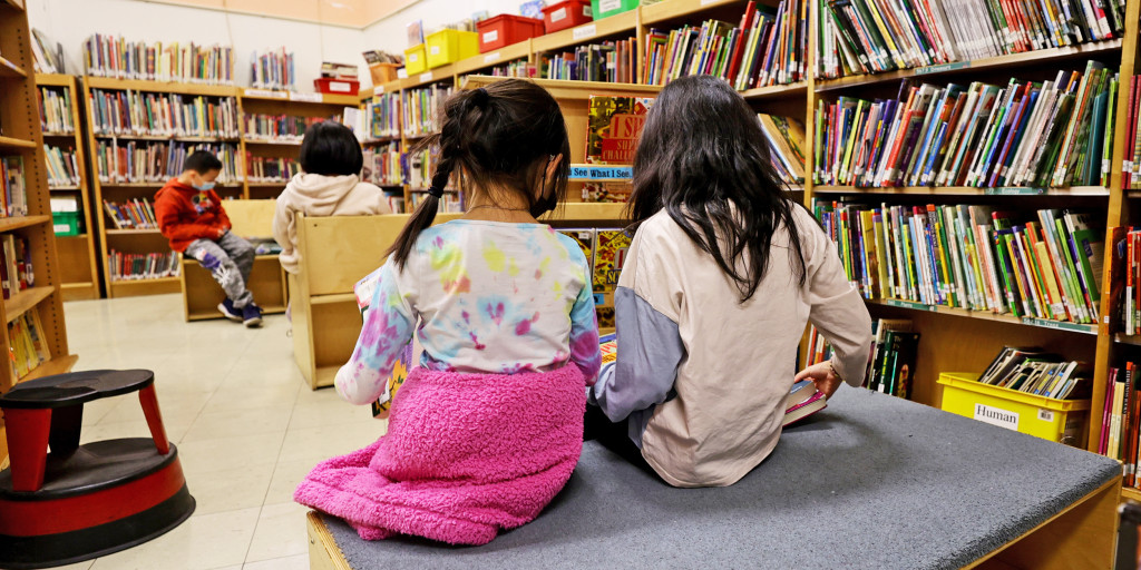 Book bans in Tennessee, Texas, Florida: Moms against them are pushing back - Vimarsana News