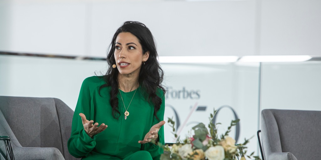 Ukraine, Russia war: Huma Abedin, former Hillary Clinton advisor thinks the world will be on fire for a while - Vimarsana News
