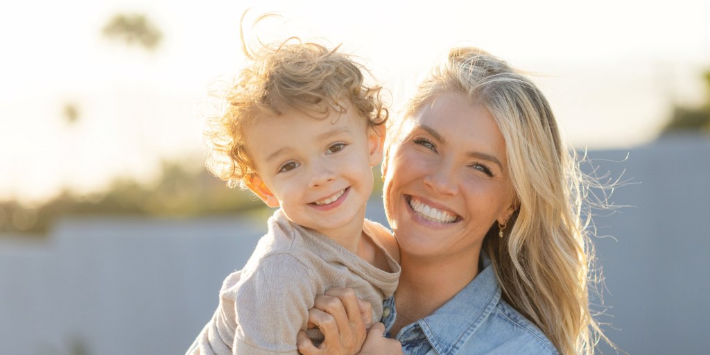 Amanda Kloots on grief, motherhood and courage - Vimarsana News