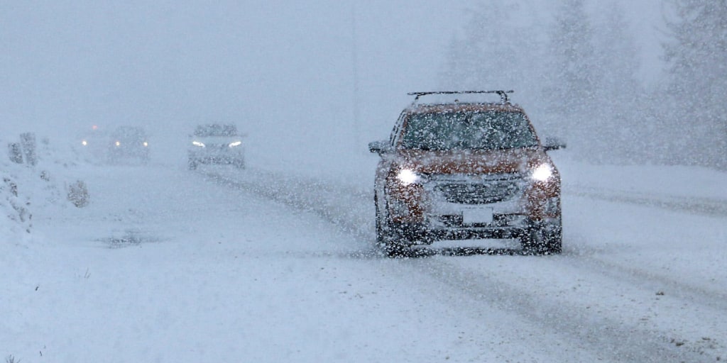 Dangerous Storm Warning: Oregon Hit by Massive Snowfall, Fierce Winds, and Rising Floodwaters!