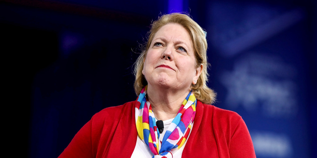 After saying she'd answer Jan. 6 questions, Ginni Thomas hedges - Vimarsana News