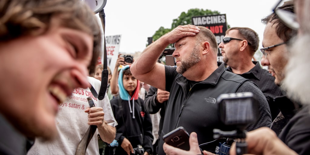 Why Alex Jones' phone matters beyond the Sandy Hook trials - Vimarsana News